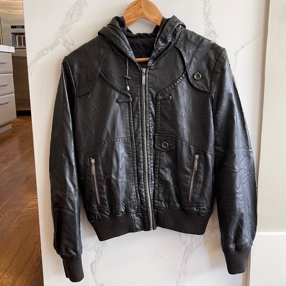 💕x2HP💕By Bernardo dark brown faux leather jacket - Picture 2 of 15